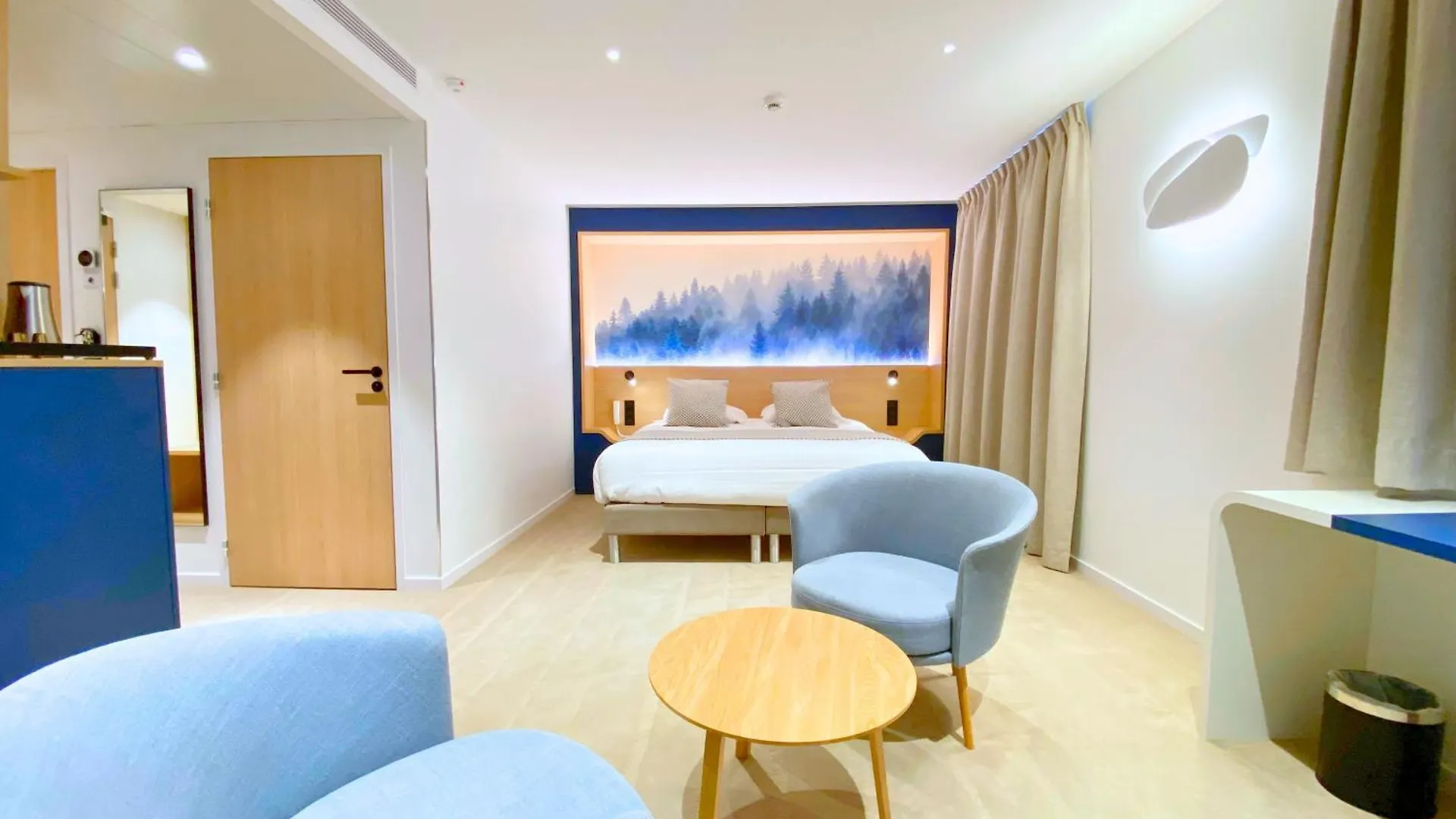 Brit Hotel Piscine & Spa - Fougeres Lecousse France