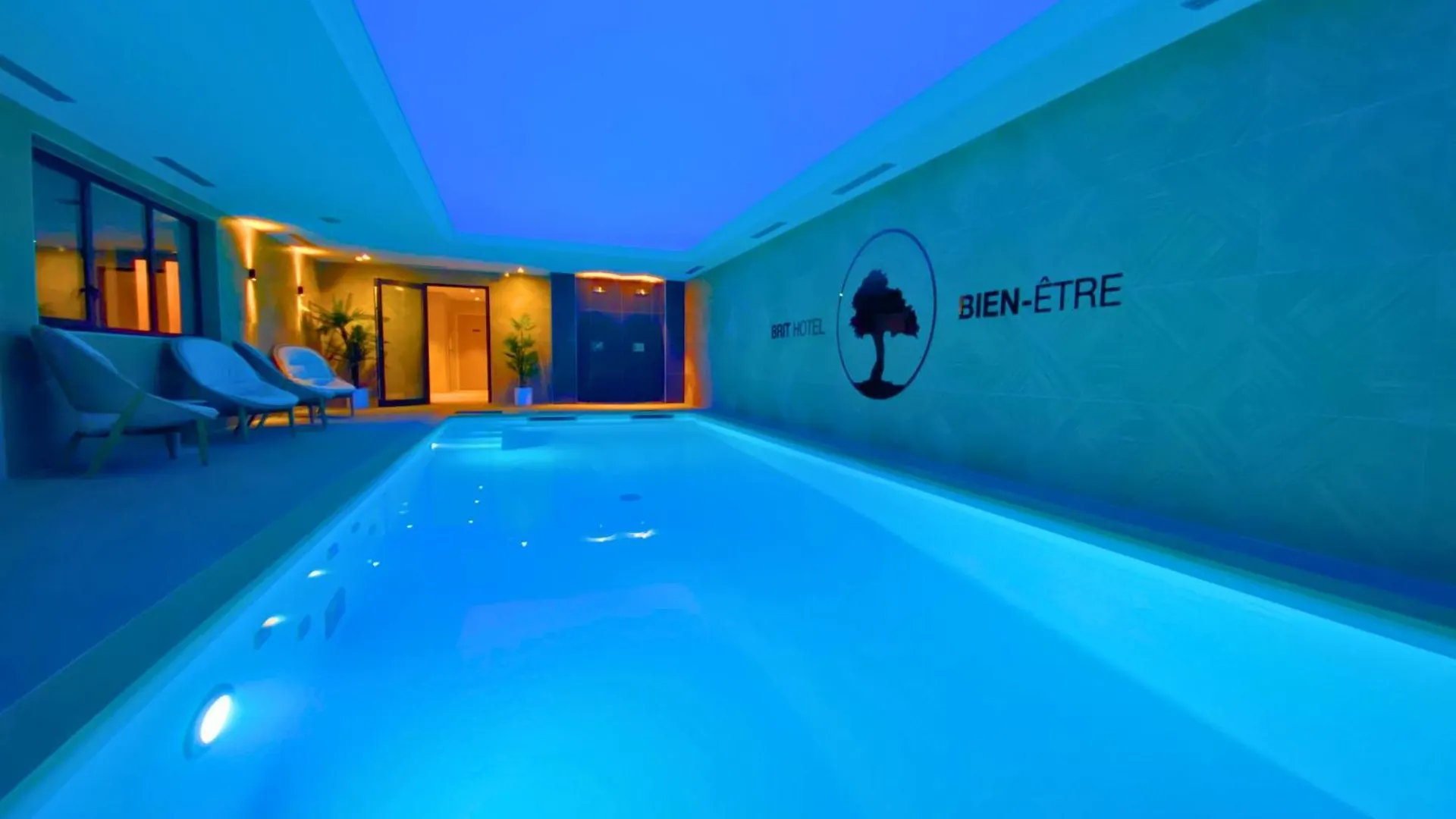 Brit Hotel Piscine & Spa - Fougeres Lecousse