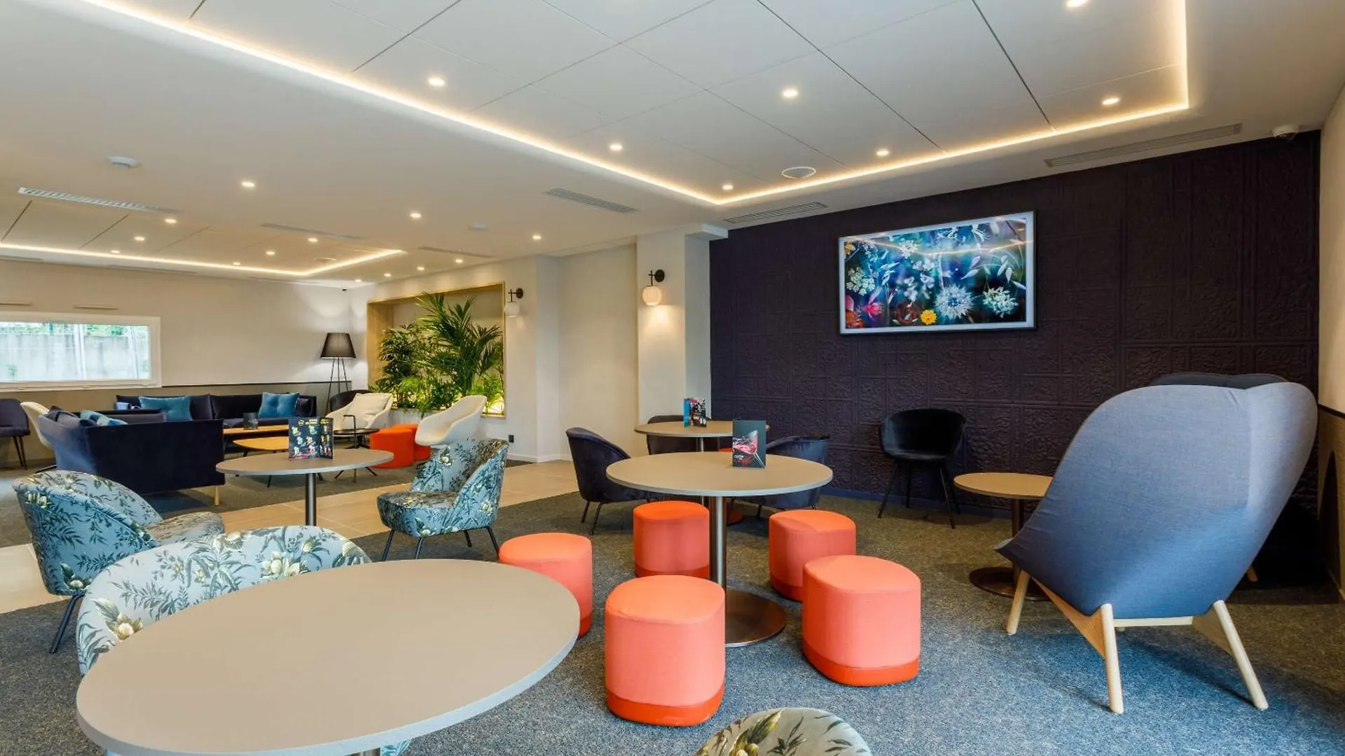 Brit Hotel Piscine & Spa - Fougeres Lecousse