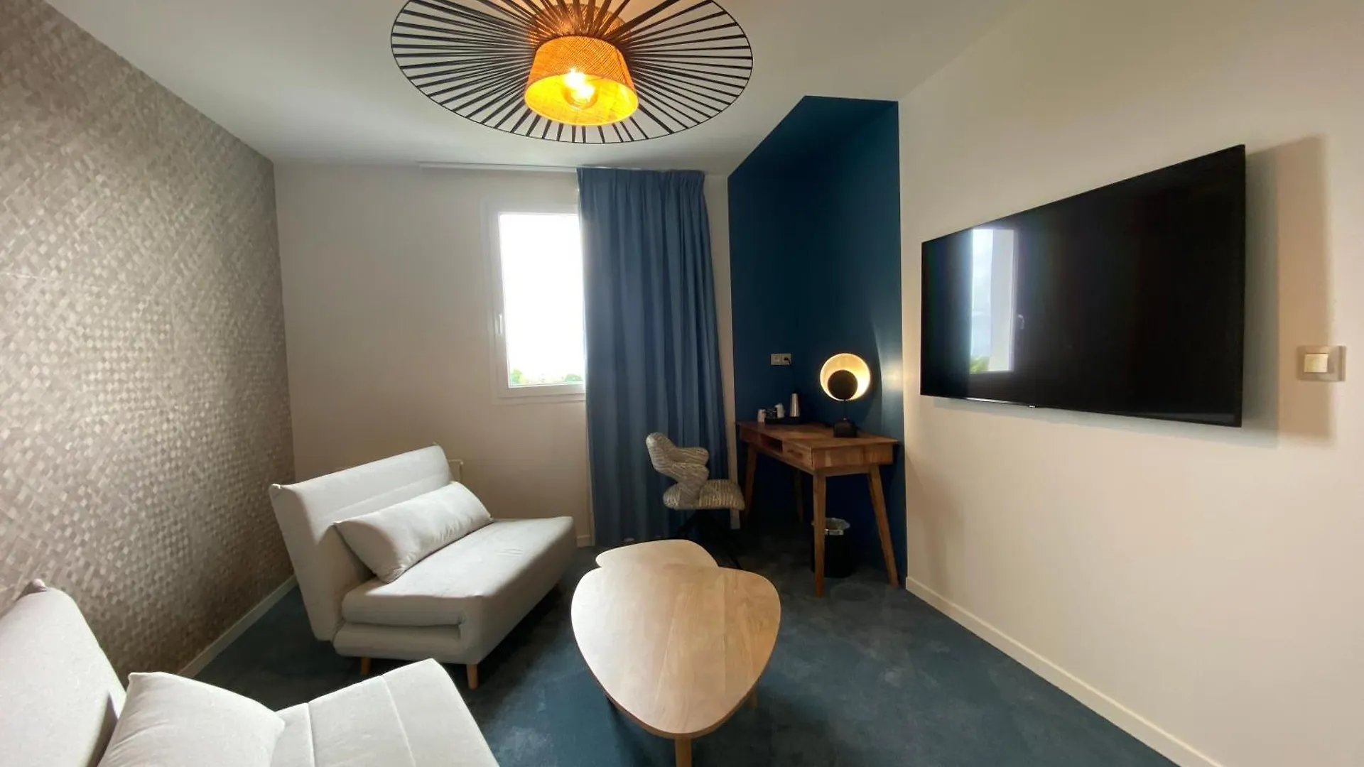 Brit Hotel Piscine & Spa - Fougeres Lecousse