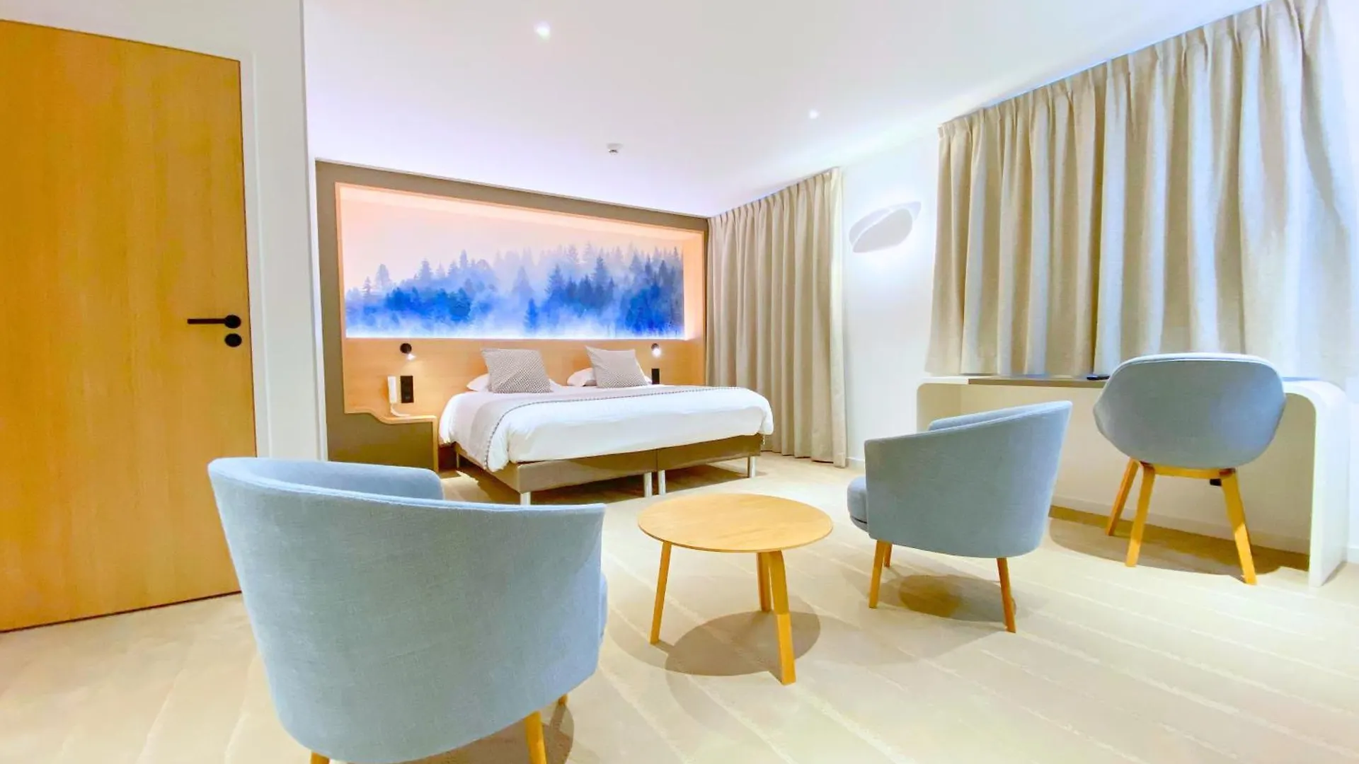 Brit Hotel Piscine & Spa - Fougeres Lecousse