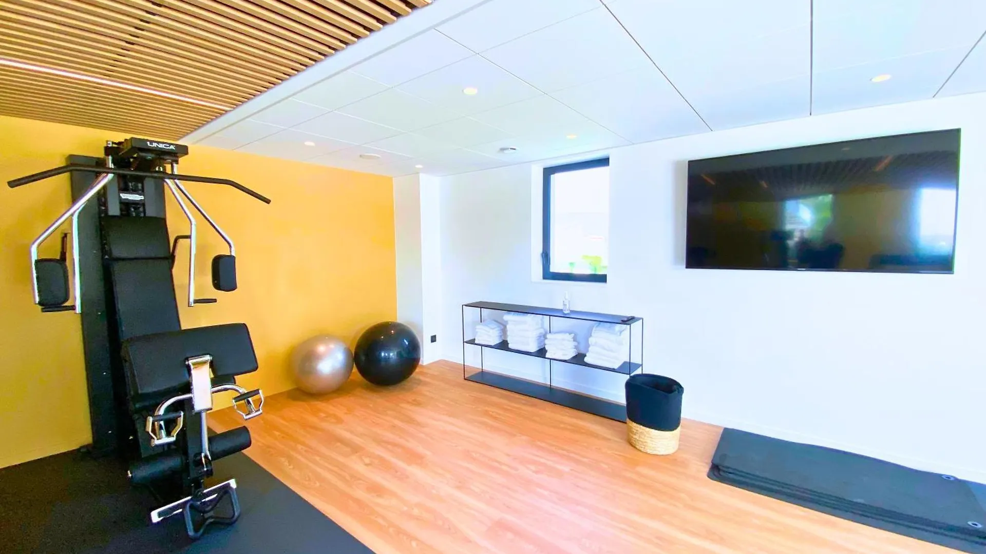Brit Hotel Piscine & Spa - Fougeres Lecousse