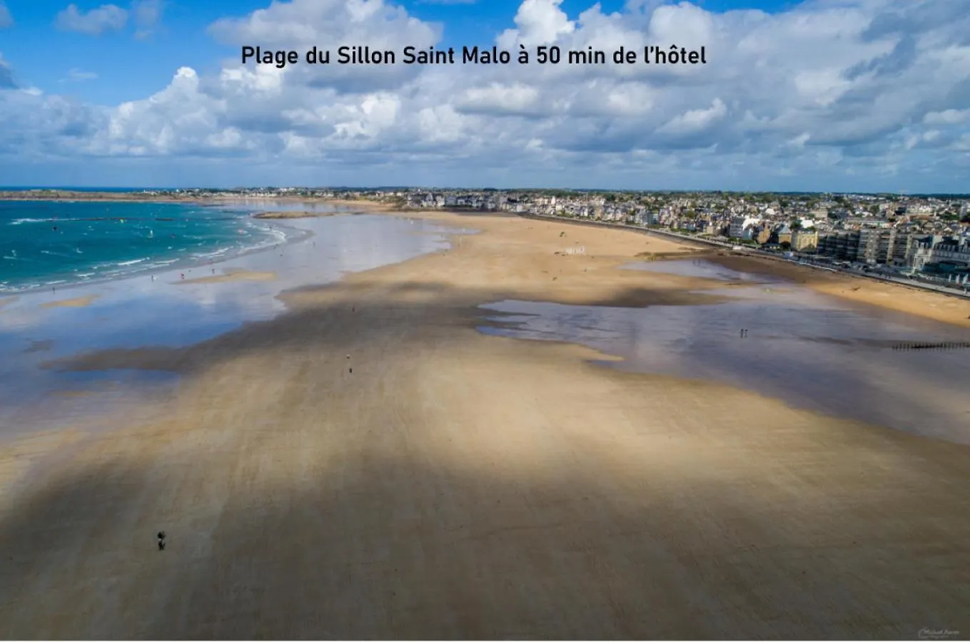 Brit Hotel Piscine & Spa - Fougeres Lecousse 3*,