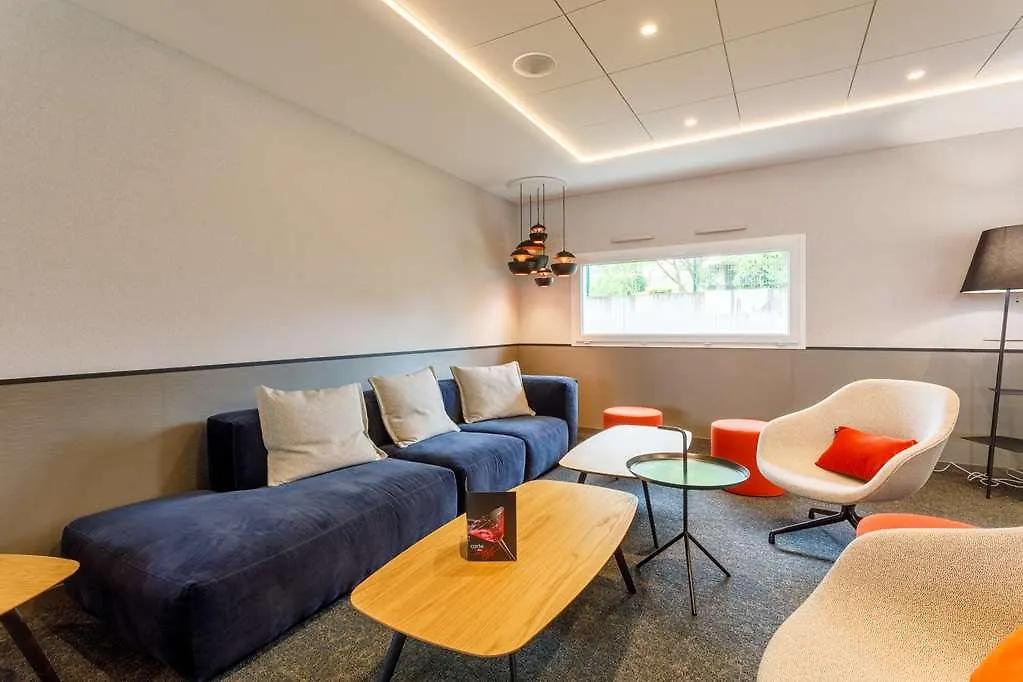 ***  Brit Hotel Piscine & Spa - Fougeres Lecousse Frankrike