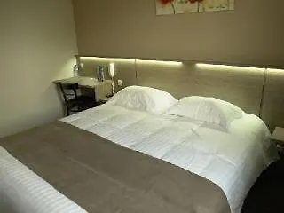 ***  Brit Hotel Piscine & Spa - Fougeres Lecousse Frankreich